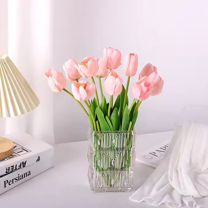 Buket af lyserøde tulipaner