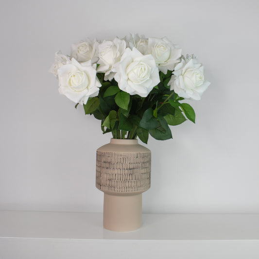 Ivory Roses Luxe
