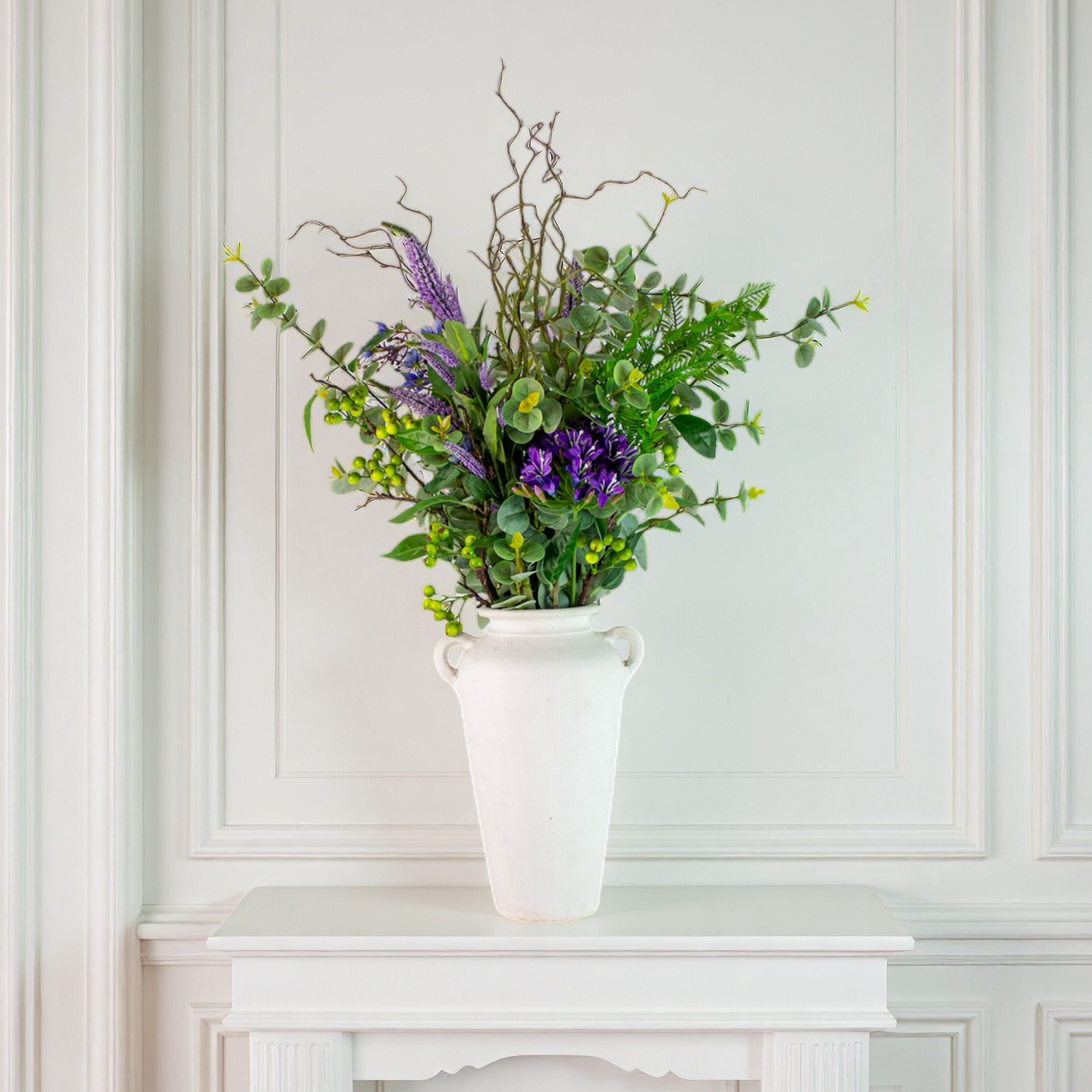 Enchanted Forest – kunstig blomsterbuket stylet i lys indretning